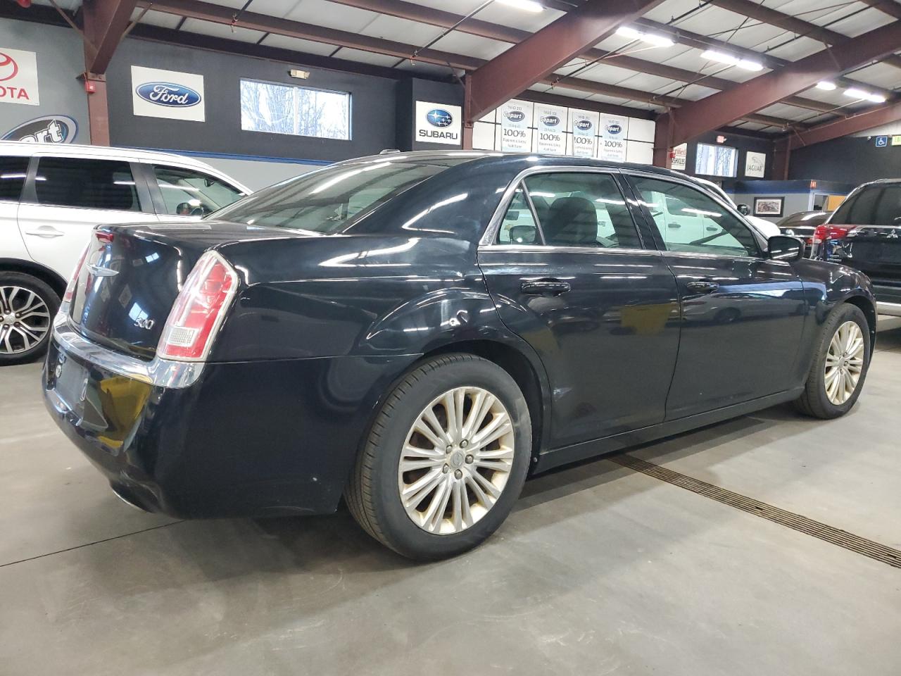 CHRYSLER 300