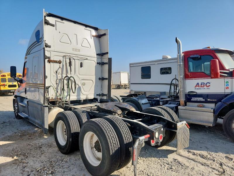 2018 FREIGHTLINER CASCADIA 1 #3292617605