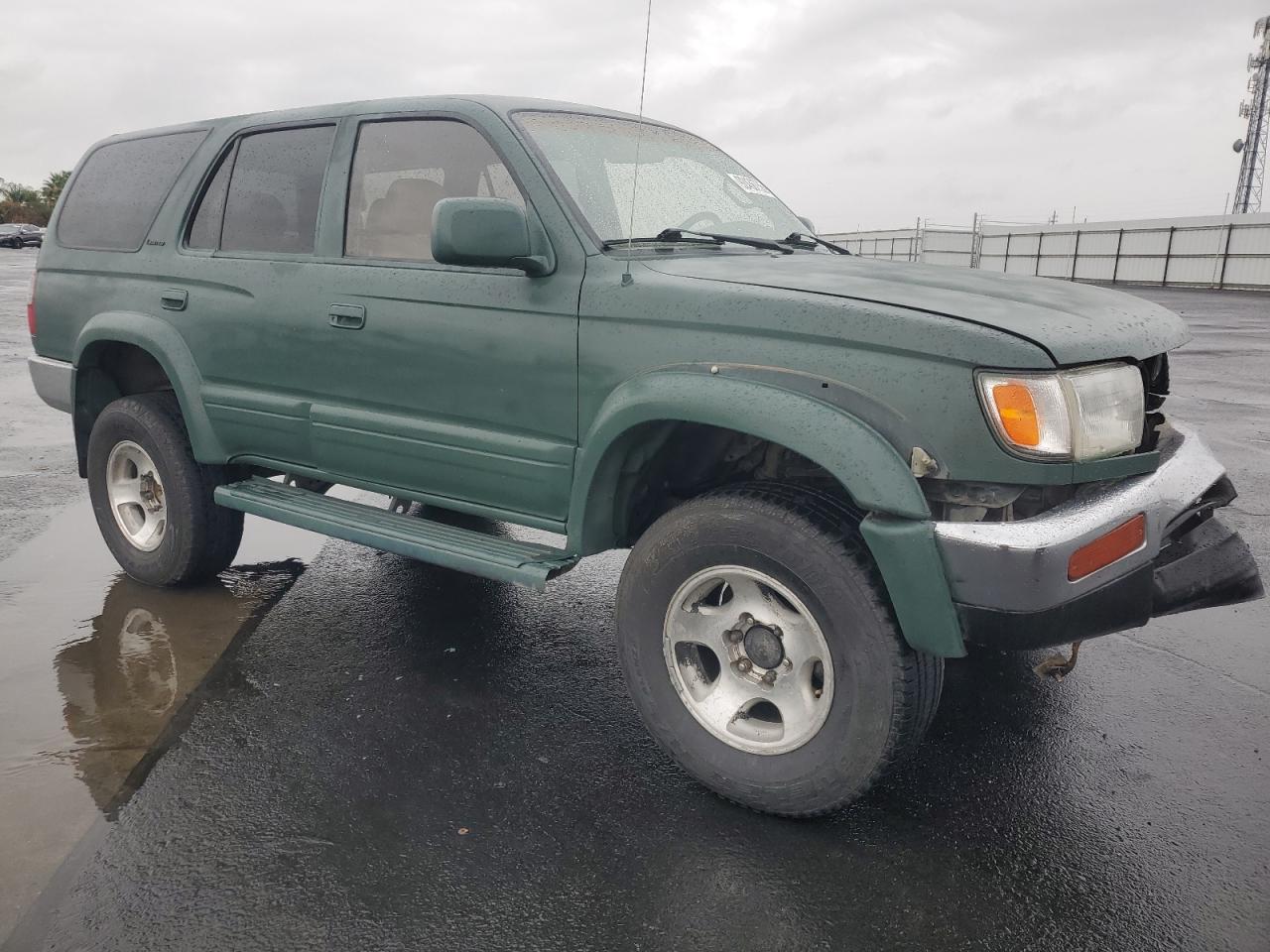 Lot #3310302084 1997 TOYOTA 4RUNNER LI