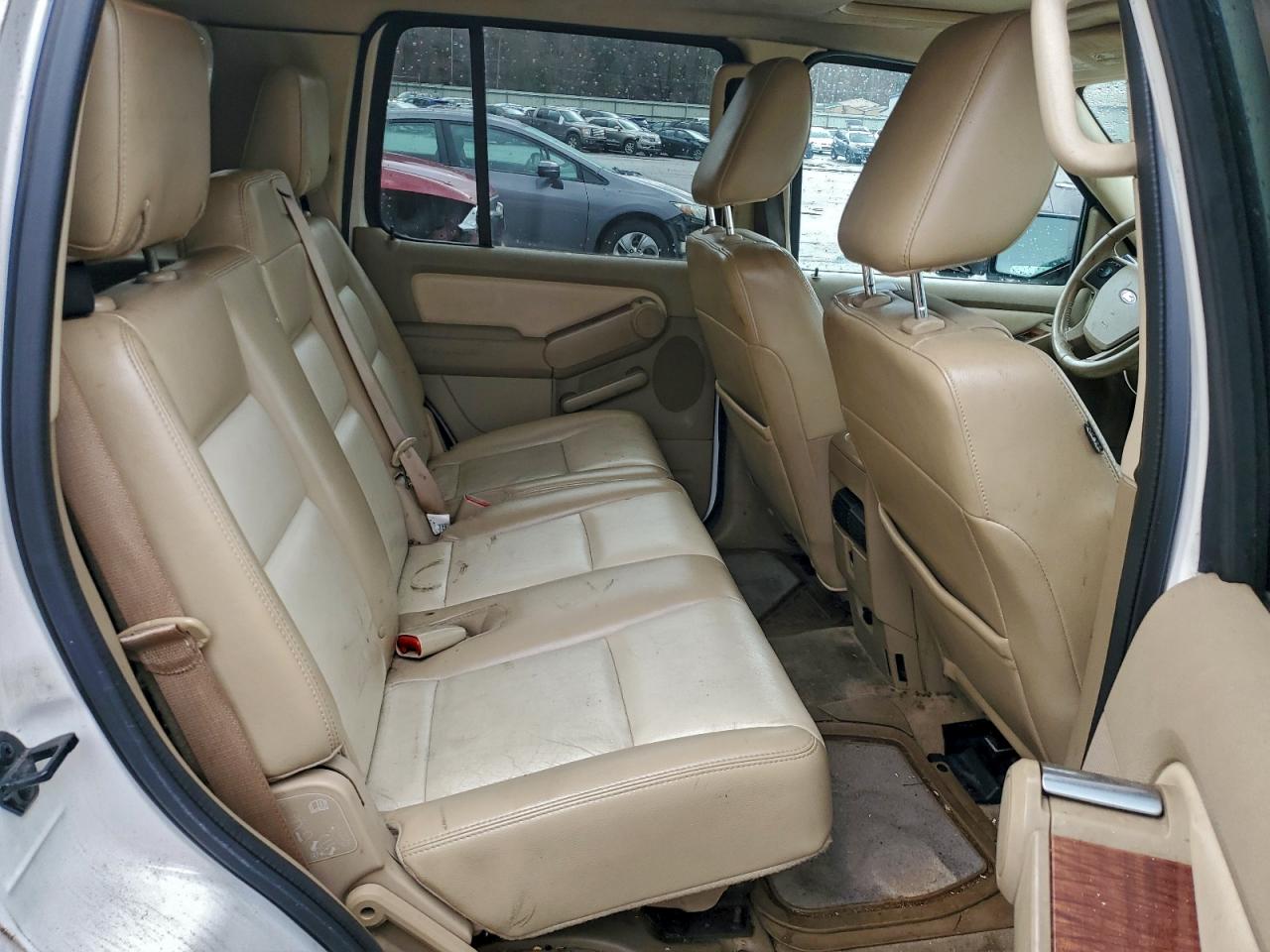 FORD EXPLORER EDDIE BAUER