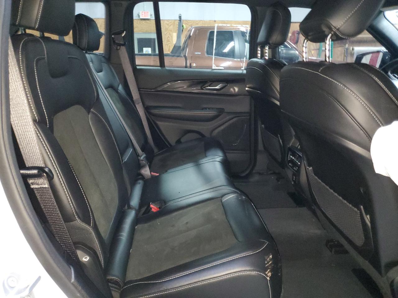 JEEP GRAND CHEROKEE LAREDO