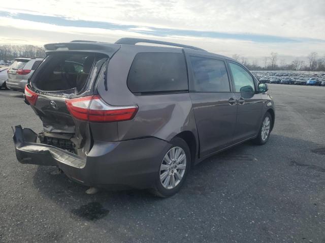 2017 TOYOTA SIENNA LE #3303924704