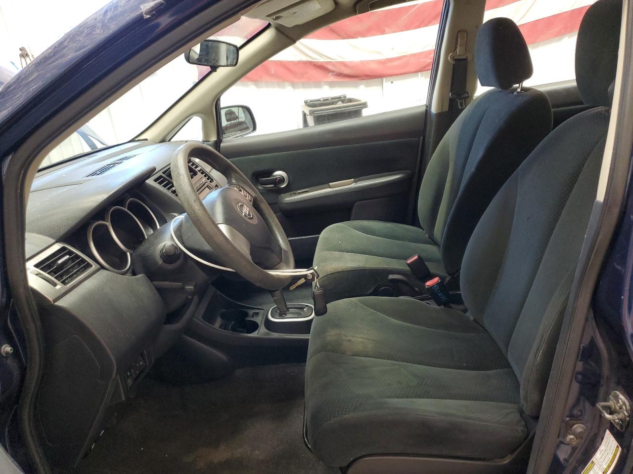 NISSAN VERSA S