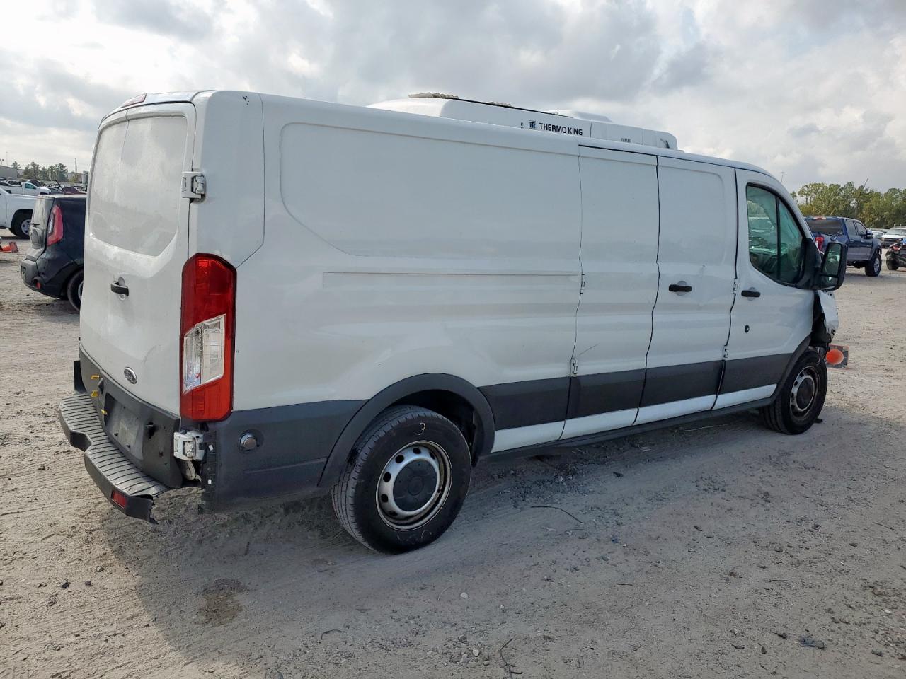 FORD TRANSIT T-250