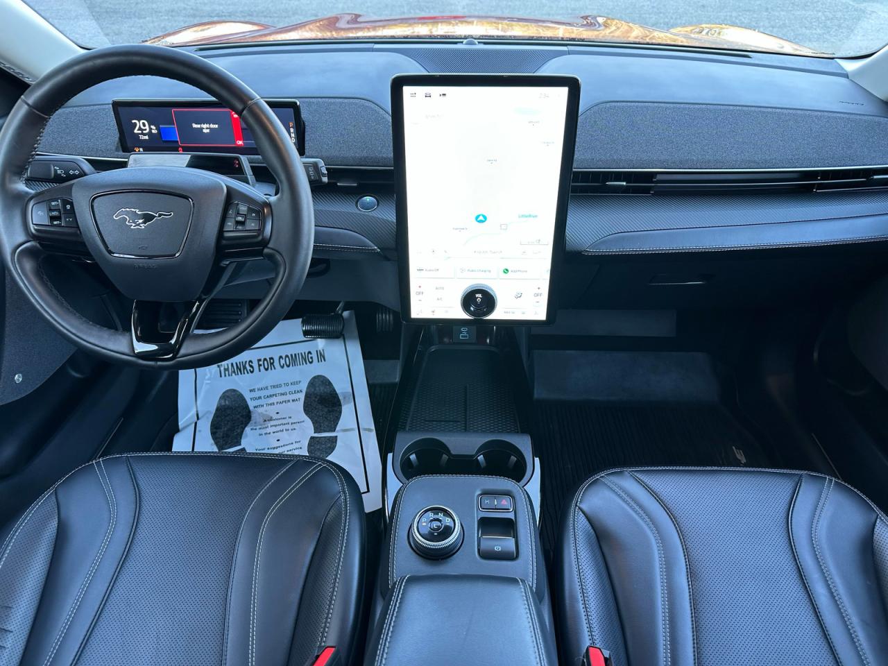 FORD MUSTANG PREMIUM