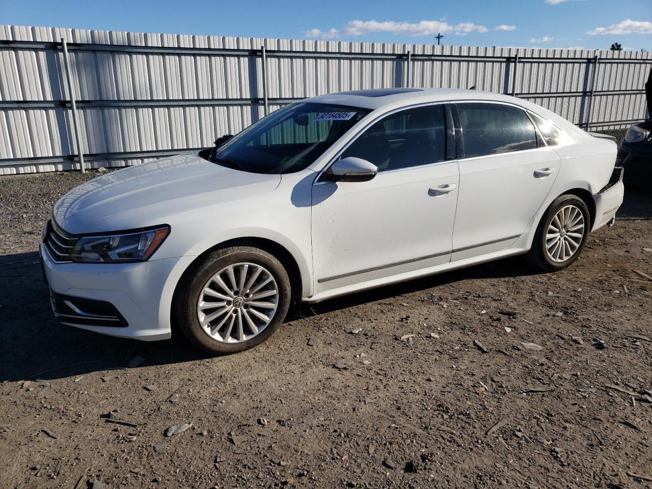 VOLKSWAGEN PASSAT SE