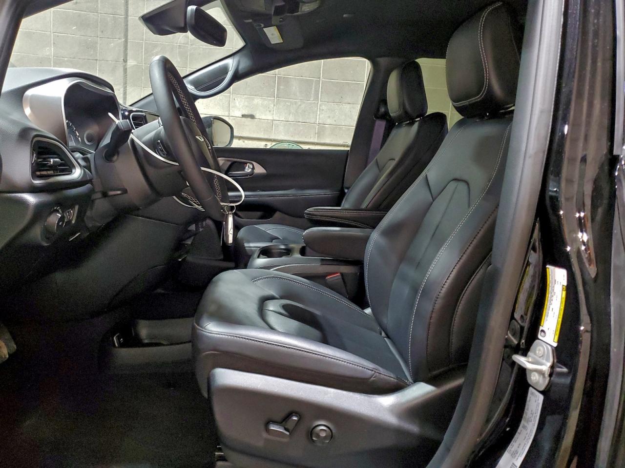 CHRYSLER PACIFICA SELECT