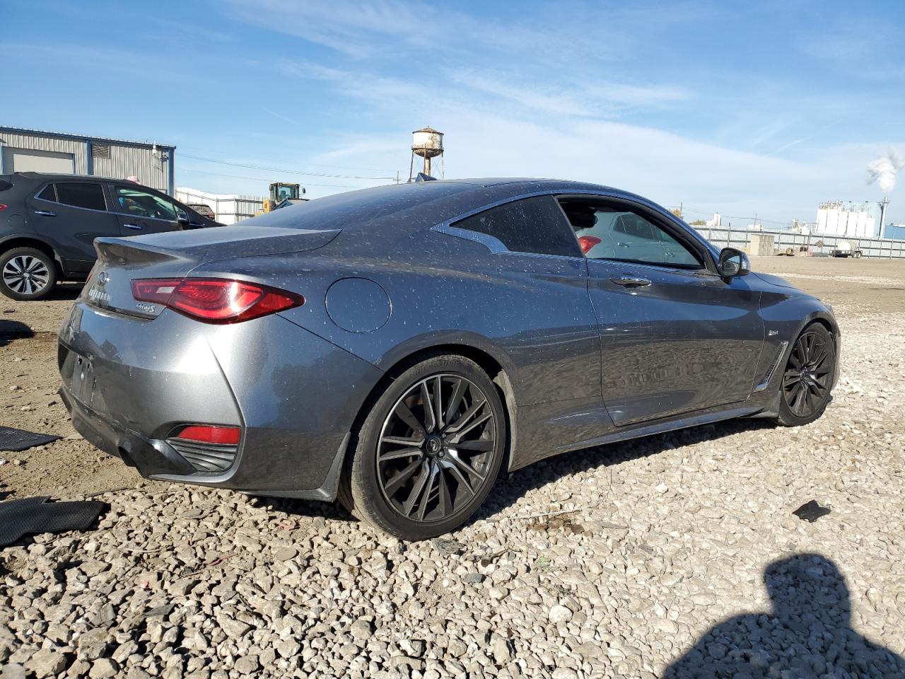 INFINITI Q60 LUXE 300