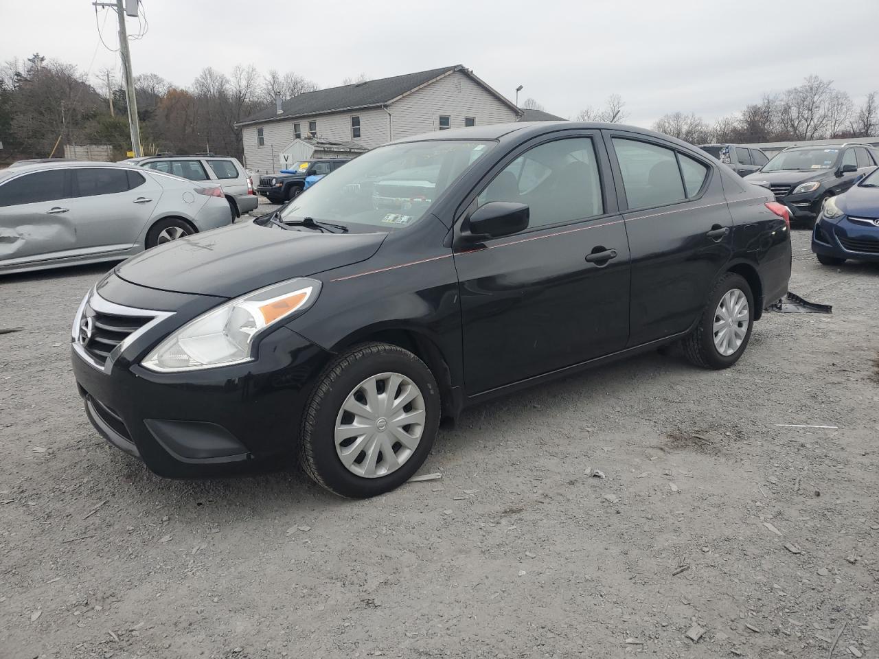 NISSAN VERSA S