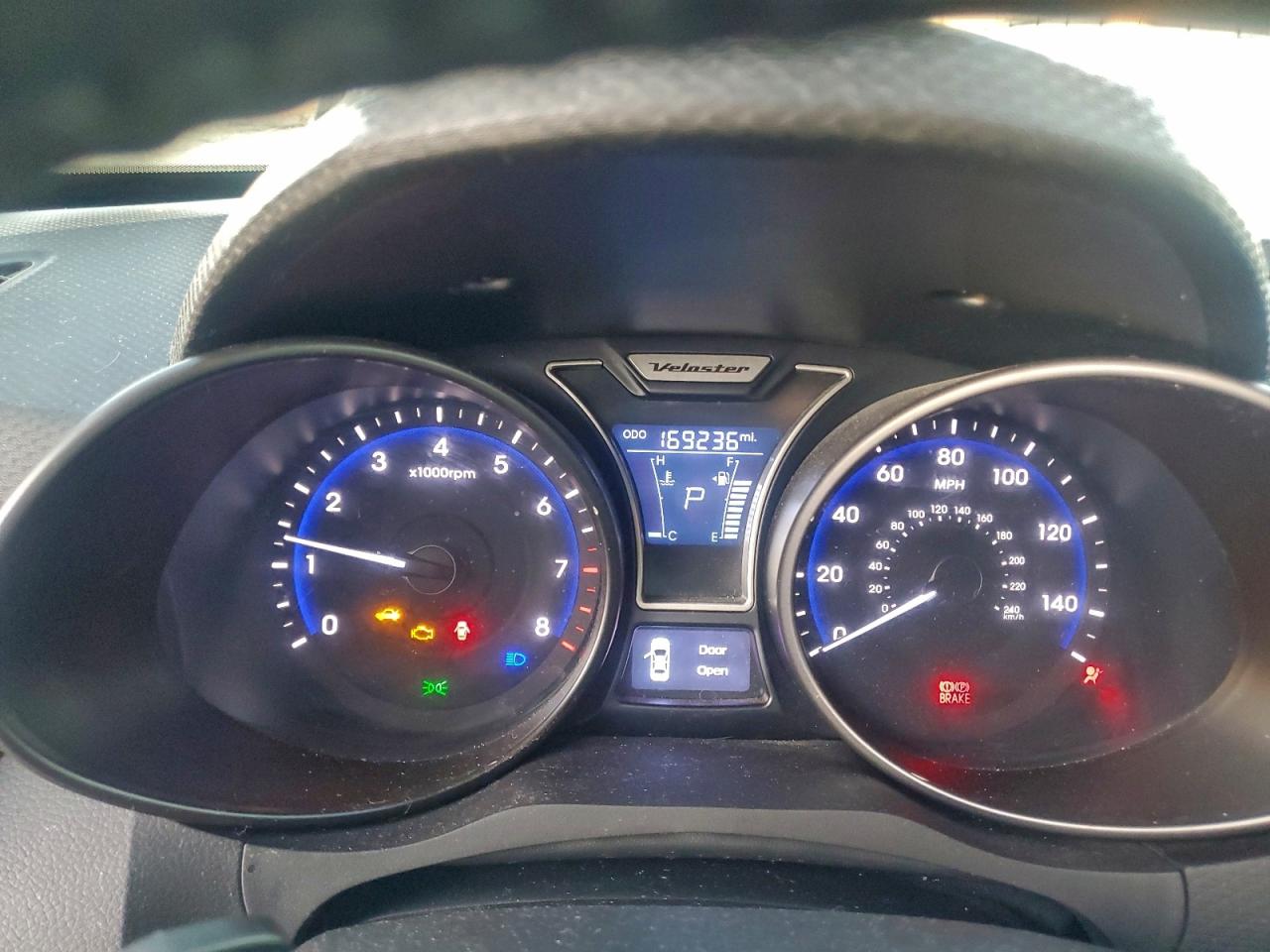 HYUNDAI VELOSTER TURBO