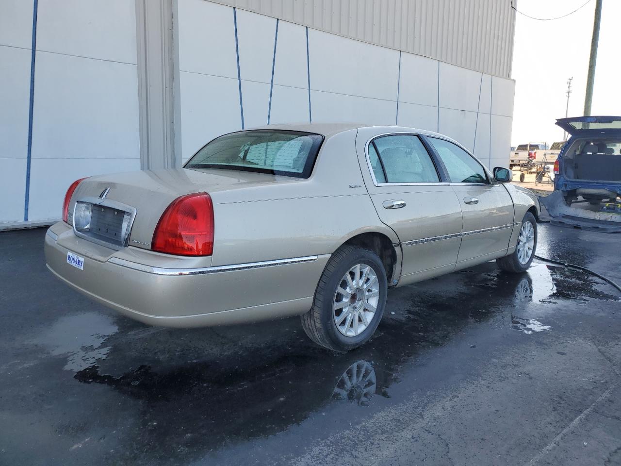 Lot #3308467279 2006 LINCOLN TOWN CAR S