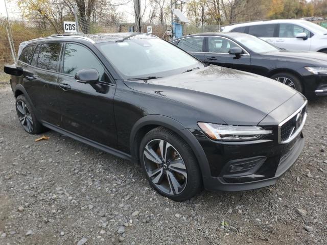 2025 VOLVO V60 CROSS #3286499319