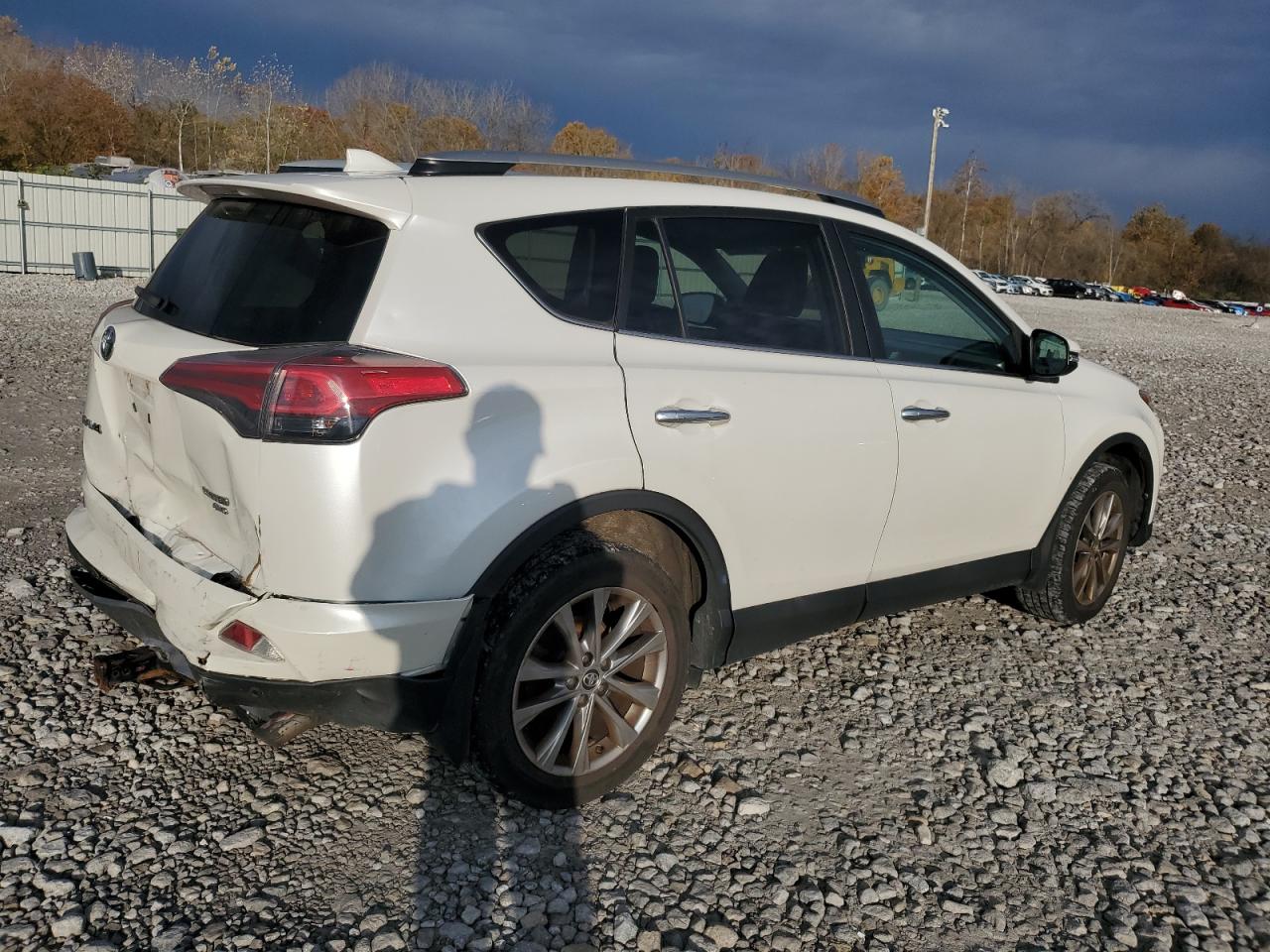 Lot #3305433456 2017 TOYOTA RAV4 LIMIT