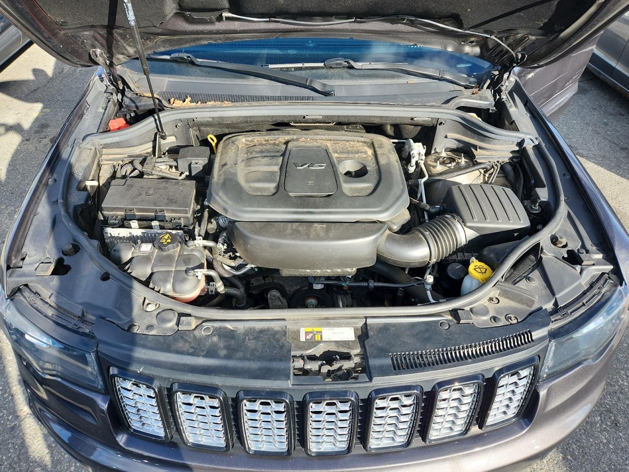 JEEP GRAND CHEROKEE LAREDO