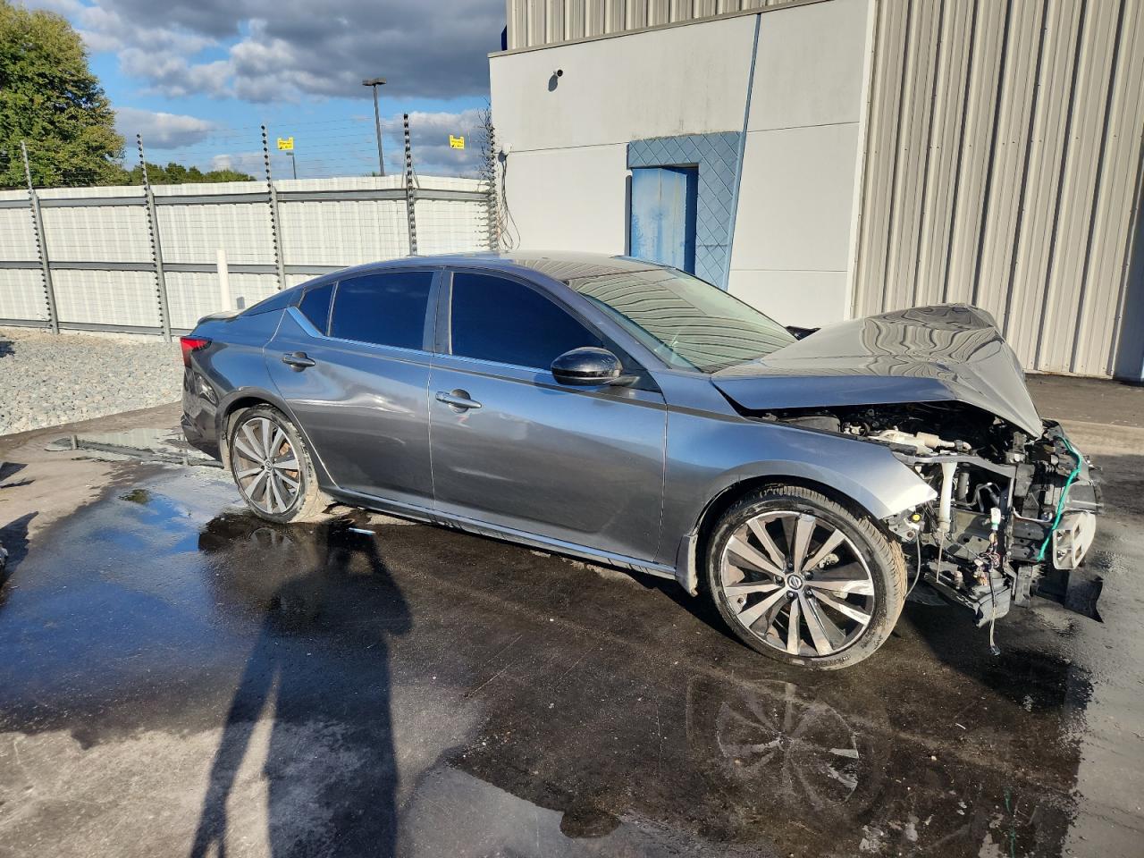 Lot #3302729080 2021 NISSAN ALTIMA SR