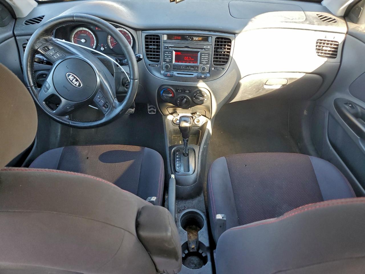 KIA RIO BASE