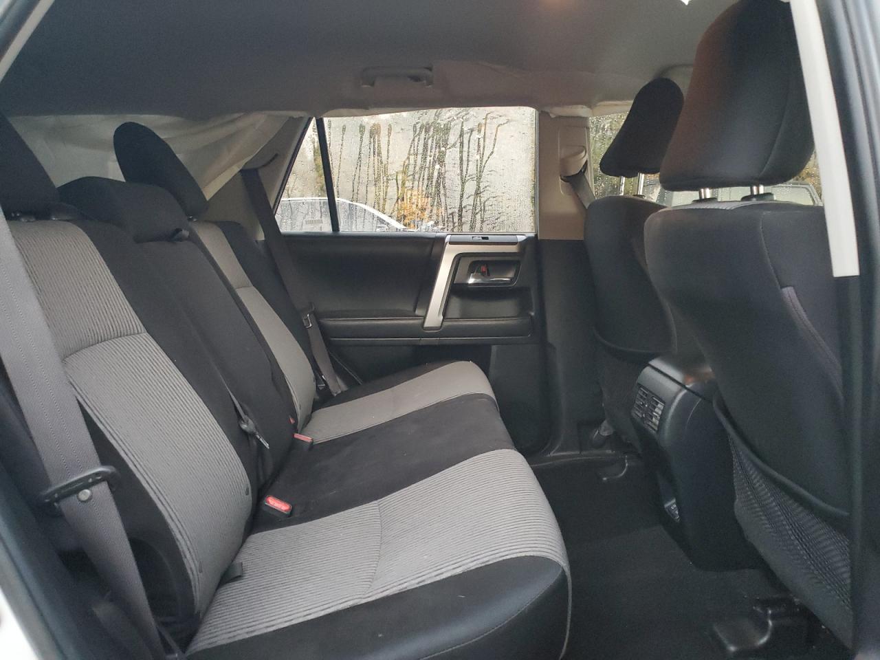 TOYOTA 4RUNNER SR5/SR5 PREMIUM