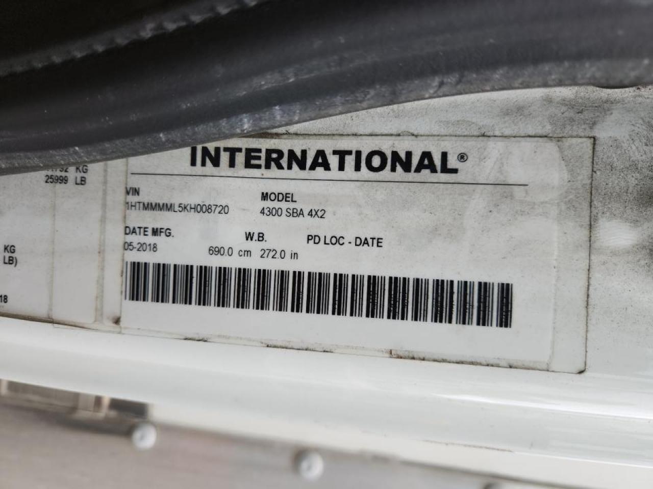 Lot #3282464570 2019 INTERNATIONAL 4300