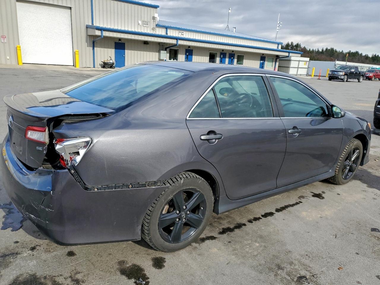 TOYOTA CAMRY L