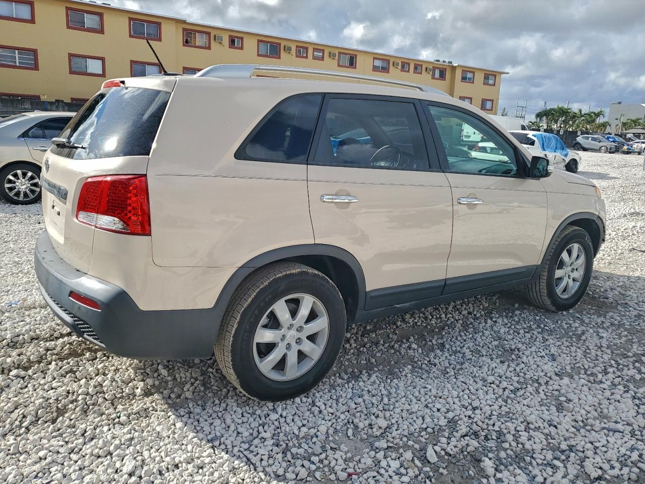 Lot #3309509571 2011 KIA SORENTO BA