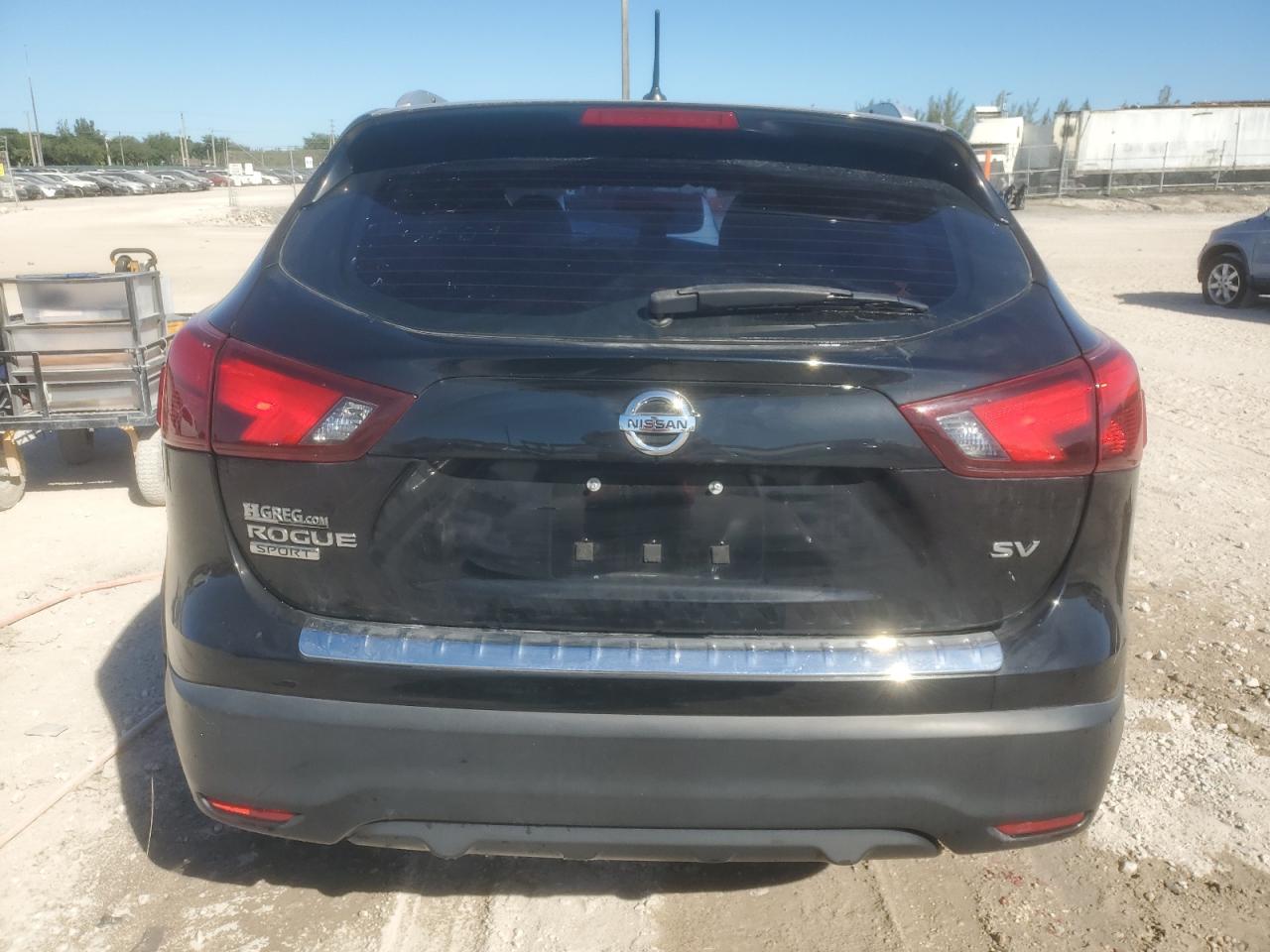 NISSAN ROGUE SPORT S