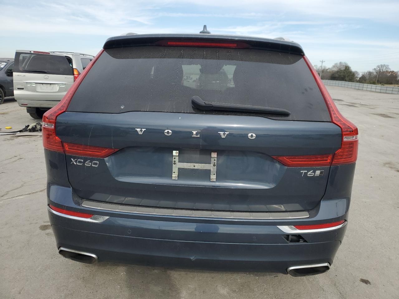 Lot #3311655229 2020 VOLVO XC60 T6 IN