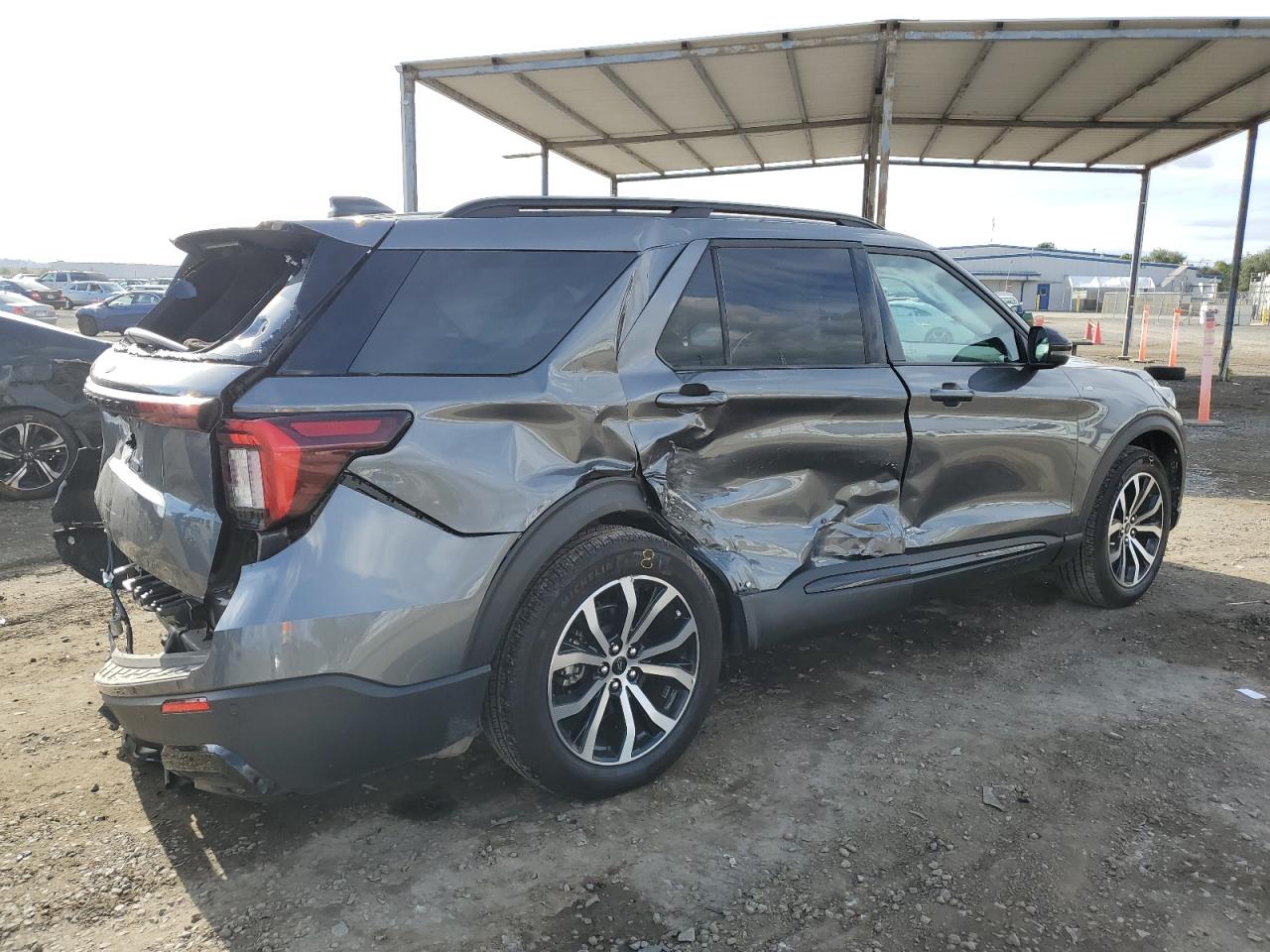 FORD EXPLORER ST-LINE