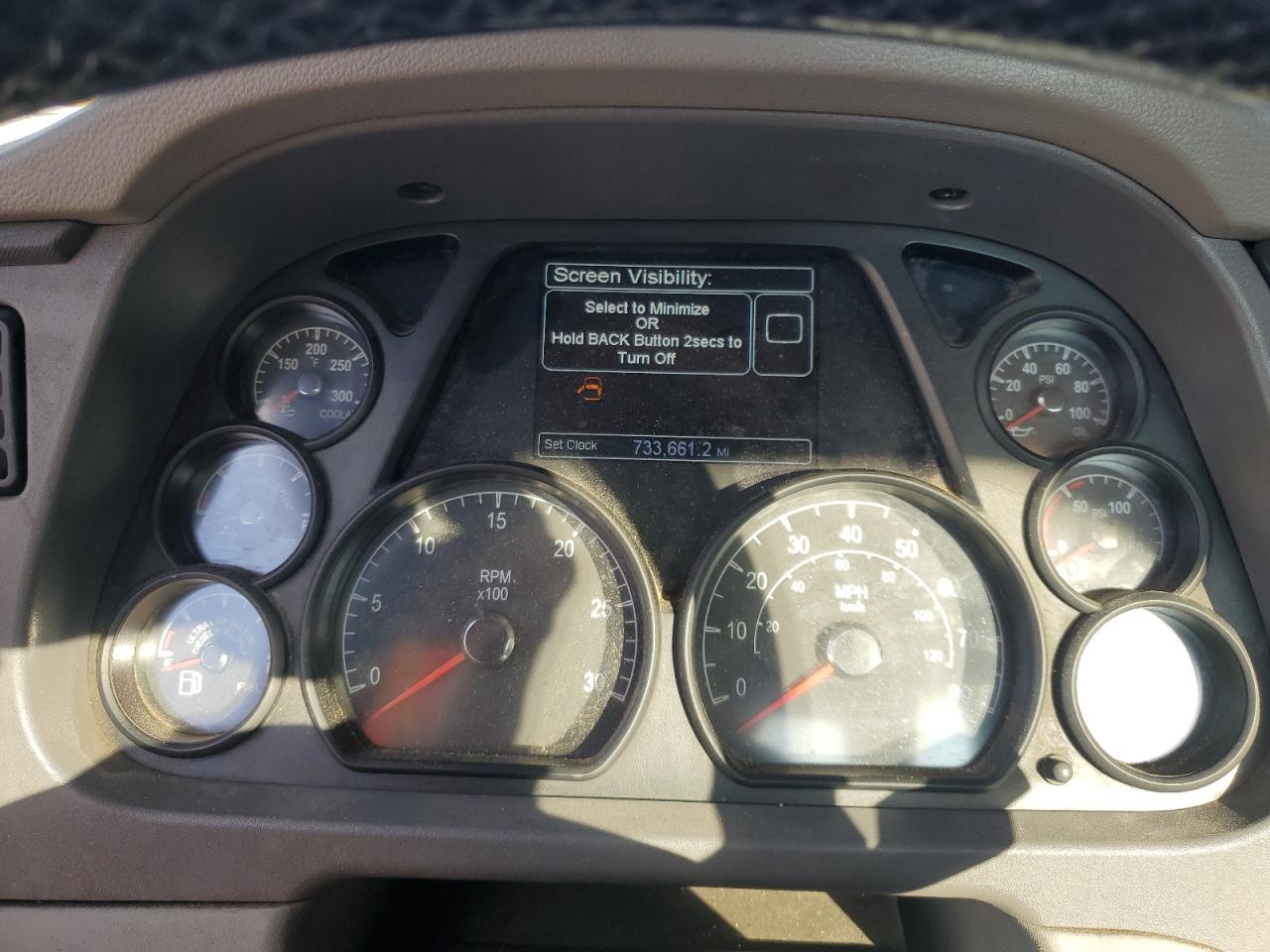 Lot #3317700069 2017 PETERBILT 579