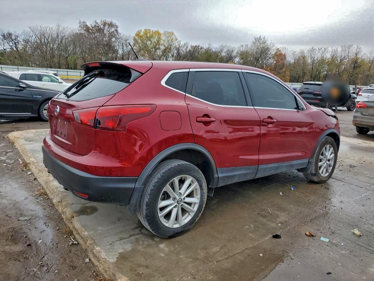 NISSAN ROGUE SPORT S