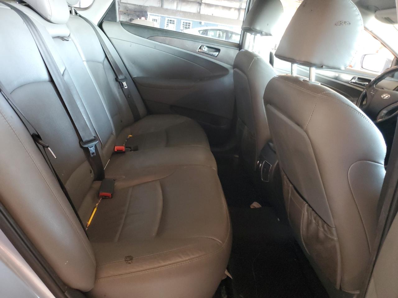 HYUNDAI SONATA HYBRID