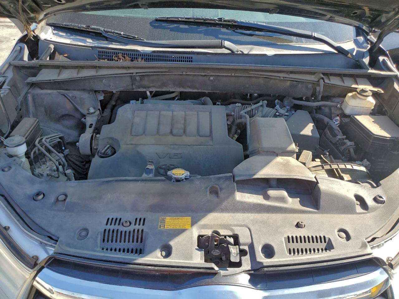 TOYOTA HIGHLANDER LIMITED