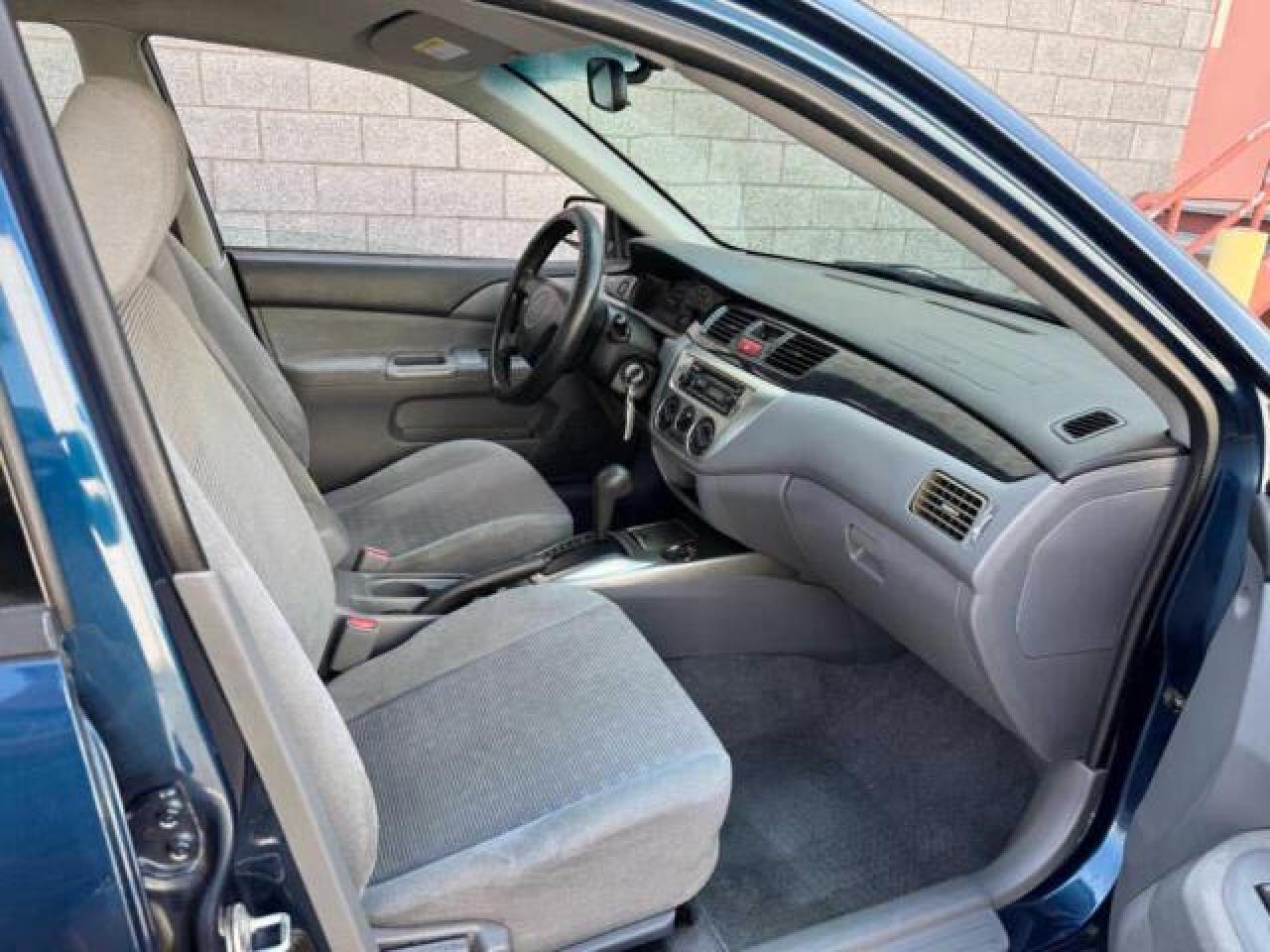 Lot #3279502241 2004 MITSUBISHI LANCER ES