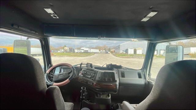 1999 VOLVO VN #3291180956