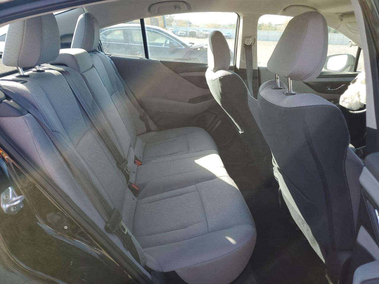 SUBARU LEGACY PREMIUM