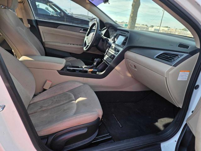 2017 HYUNDAI SONATA HYB KMHE24L17HA058362