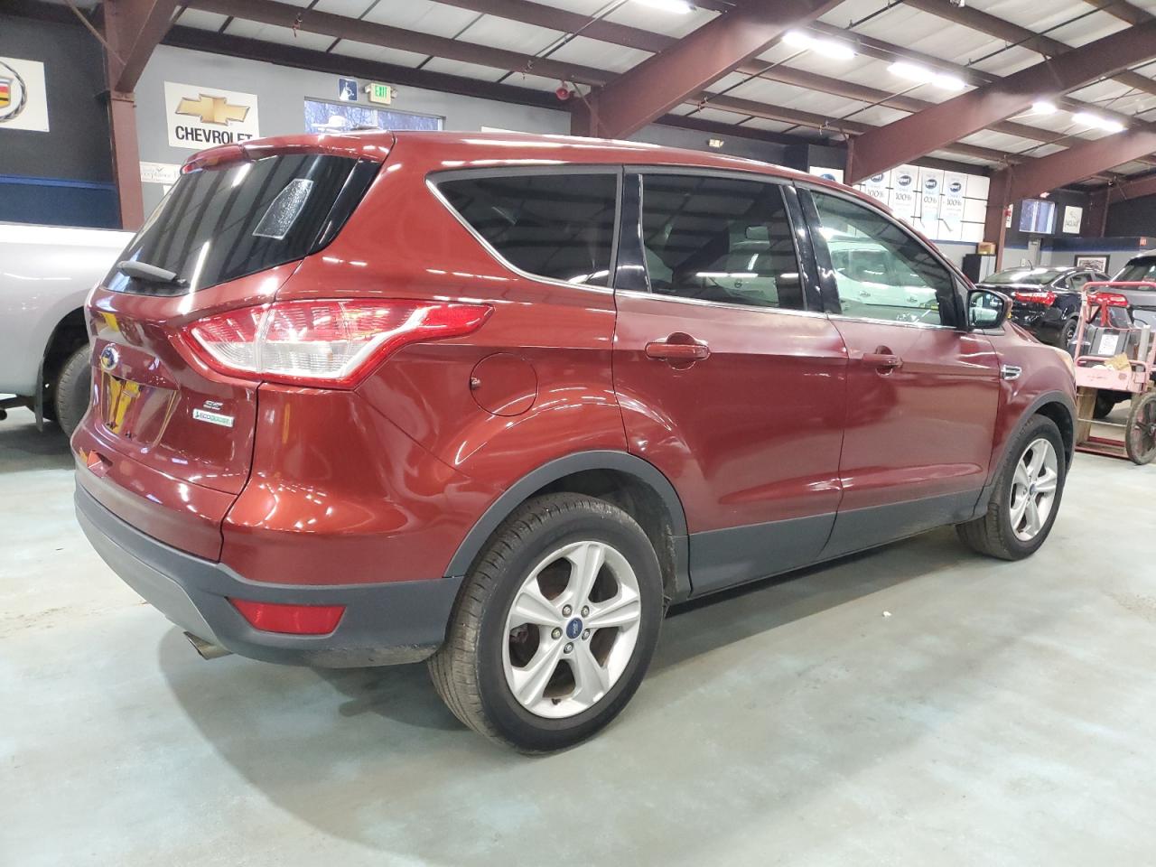 FORD ESCAPE SE