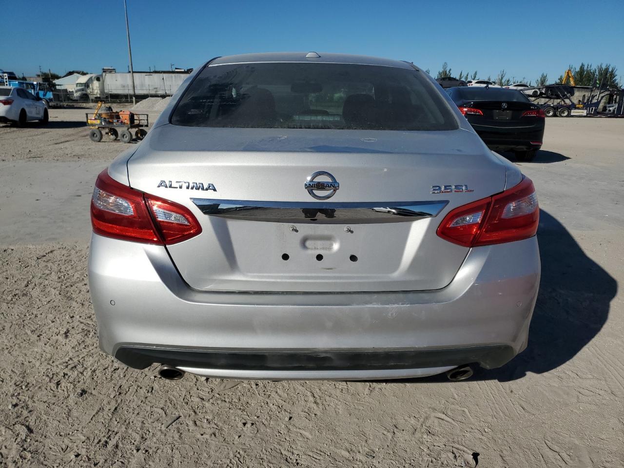 Lot #3302831932 2017 NISSAN ALTIMA 3.5