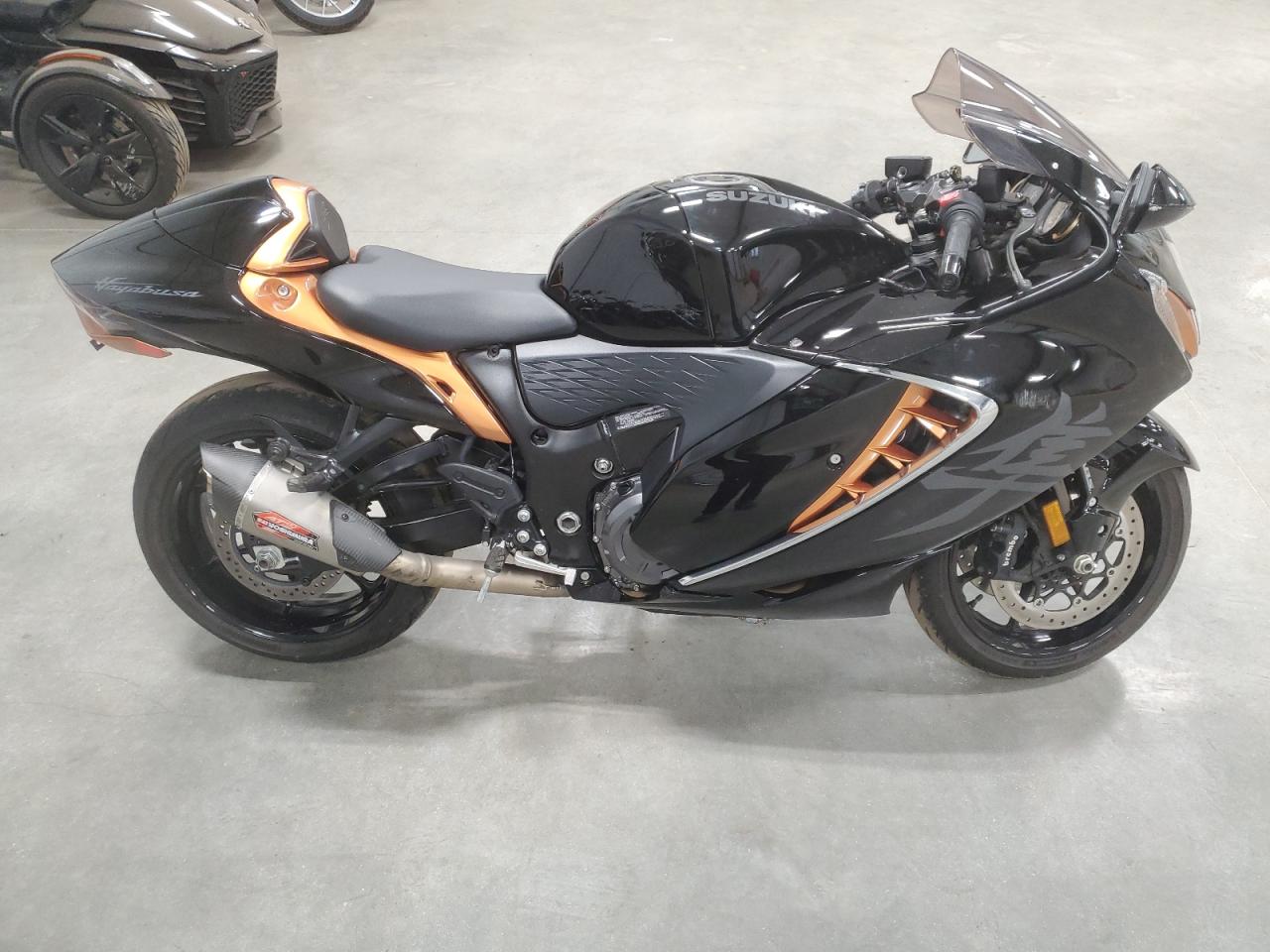 Lot #3290200243 2022 SUZUKI GSX1300 RR