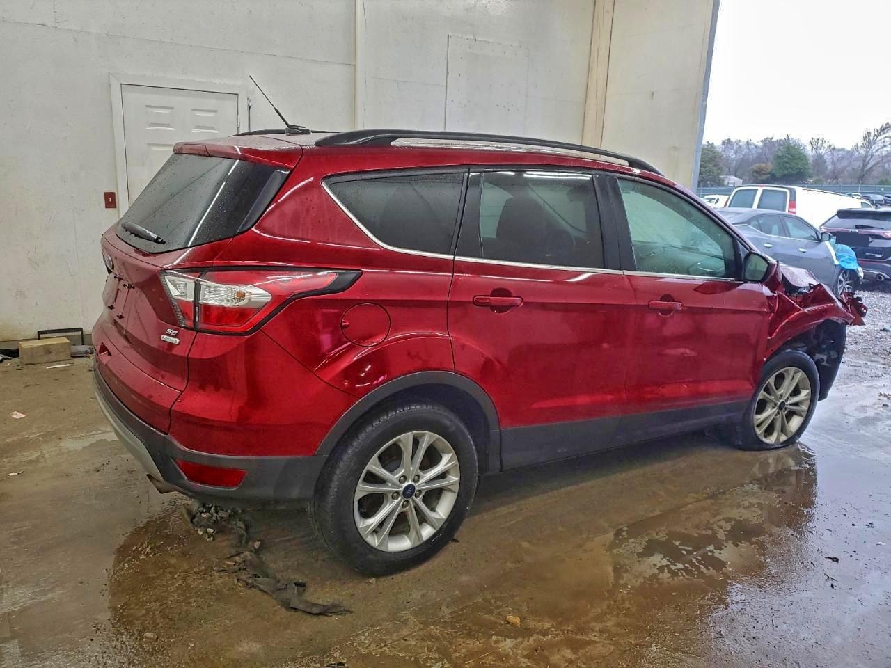 FORD ESCAPE SE