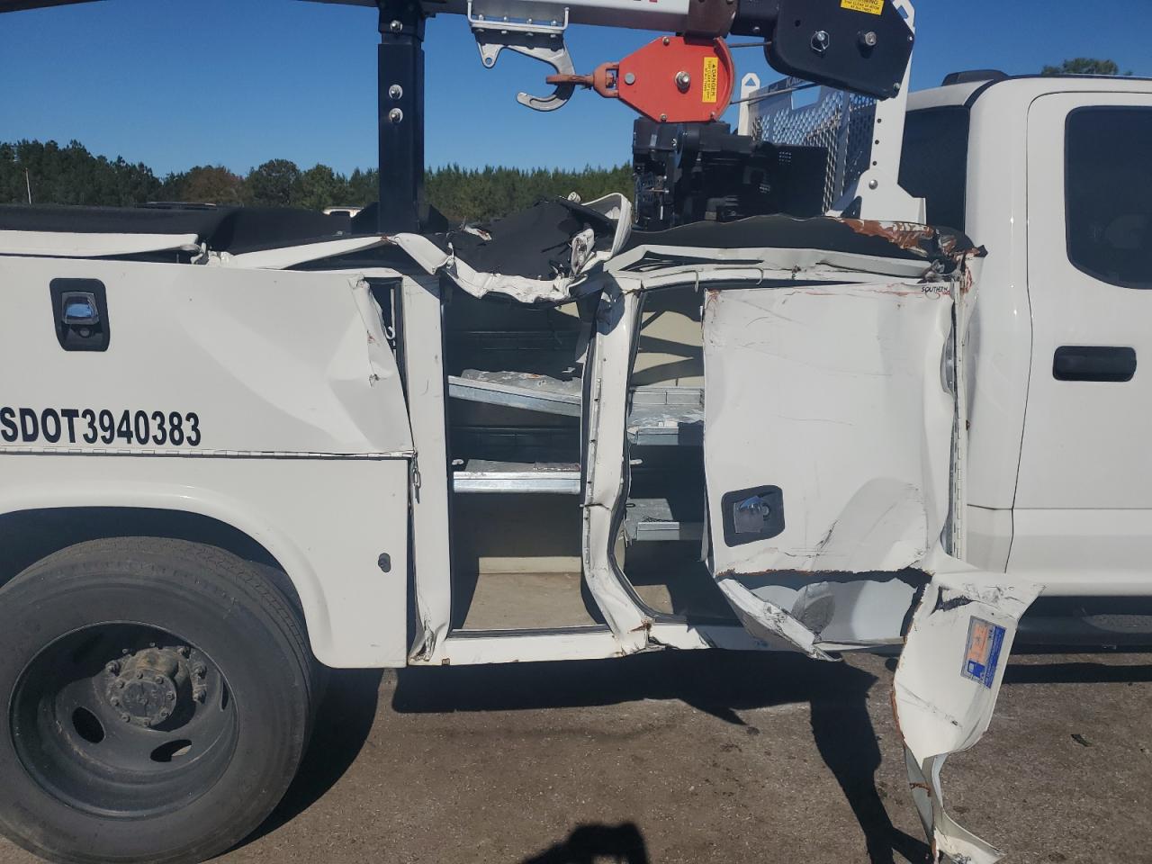 FORD F-550 SUPER DUTY