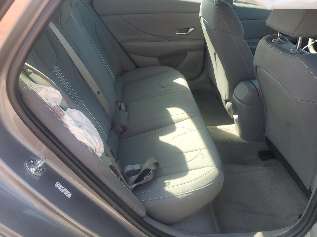 HYUNDAI ELANTRA BLUE