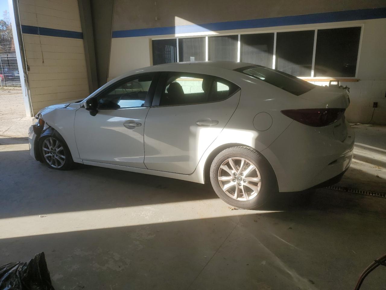 Lot #3302870941 2016 MAZDA 3 SPORT