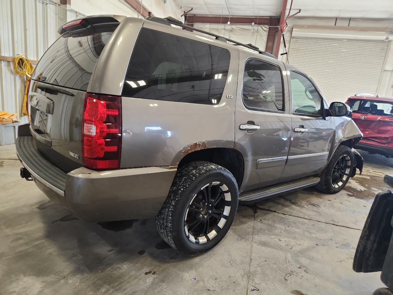 CHEVROLET TAHOE K1500 LTZ