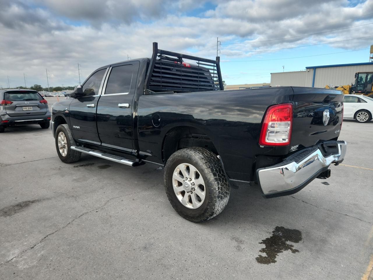 RAM 2500 TRADESMAN