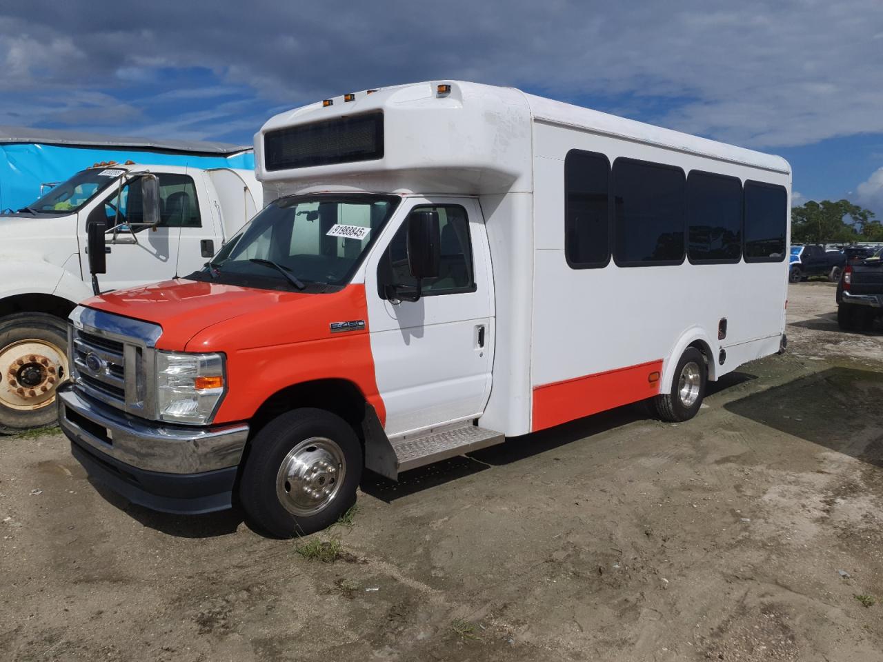 Lot #3282389270 2018 FORD ECONOLINE