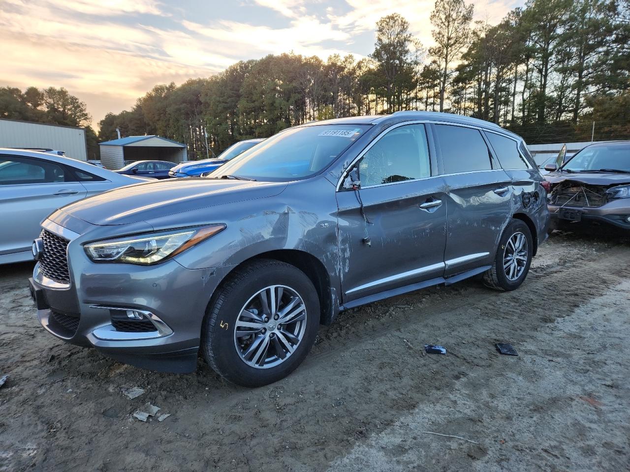 INFINITI QX60 LUXE