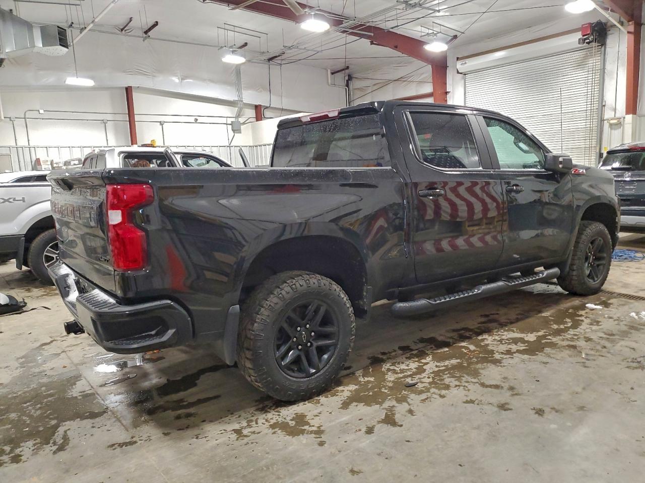 CHEVROLET SILVERADO K1500 RST