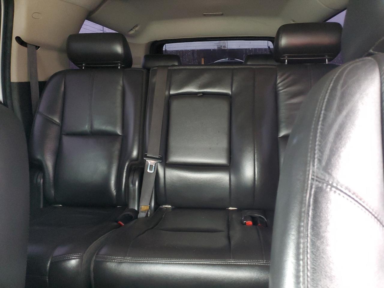 CHEVROLET SUBURBAN K1500 LT