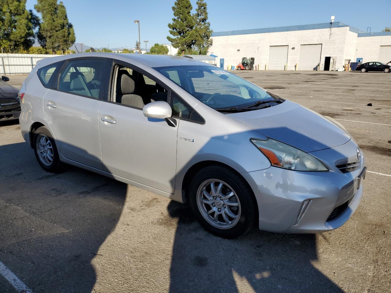 TOYOTA PRIUS V