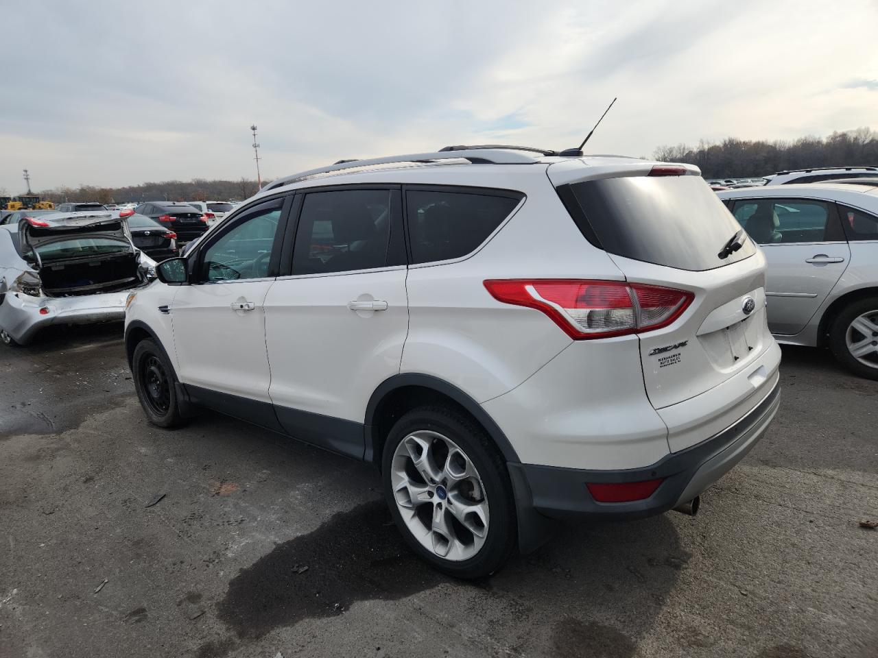 FORD ESCAPE TITANIUM
